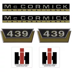 IHC McCormick 439 Gold Klein - Traktor Schlepper Aufkleber Klebefolie